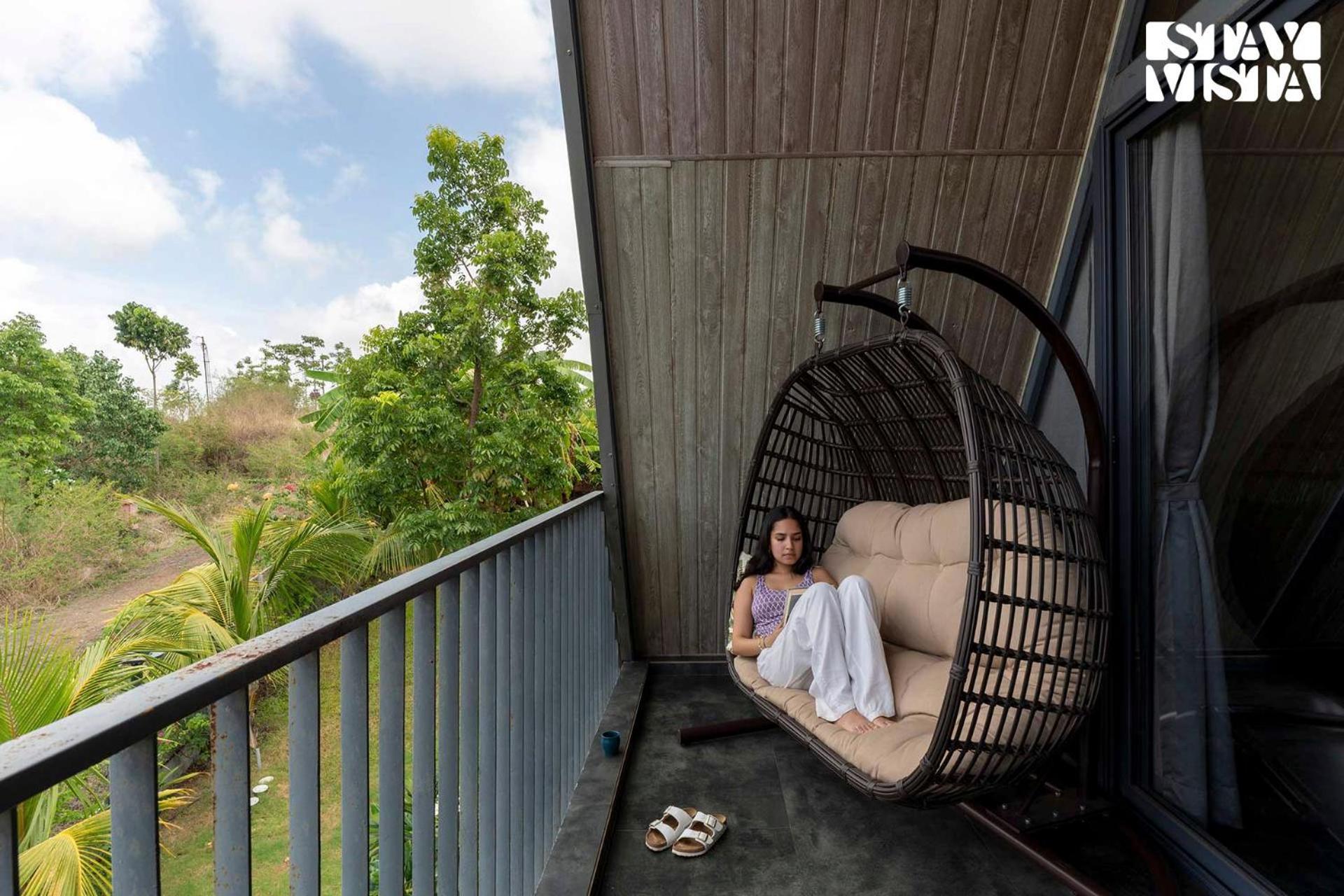 Stayvista'S Celeste Villa - Hill-View Retreat With Infinity Pool Nashik Extérieur photo